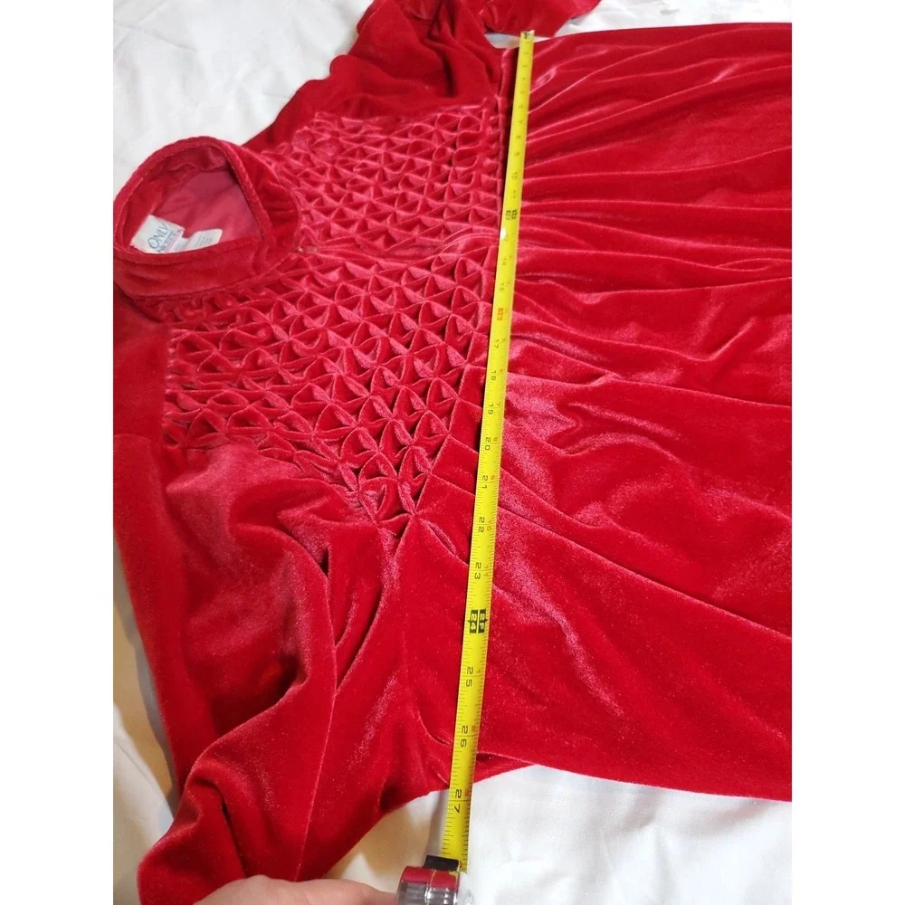 Only Necessities Red Long Robe 1X Velvet Cozy Lounge‎ Polyester VTG